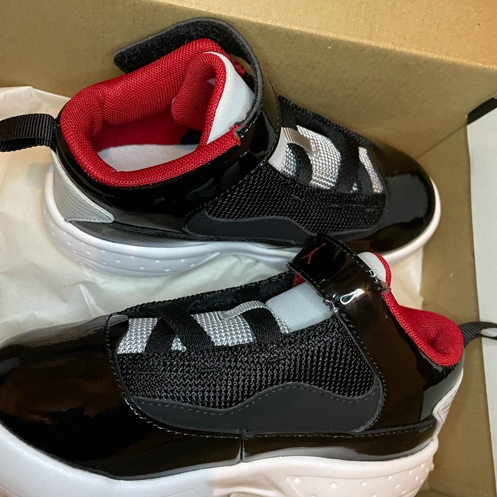 JORDAN MAX AURA New